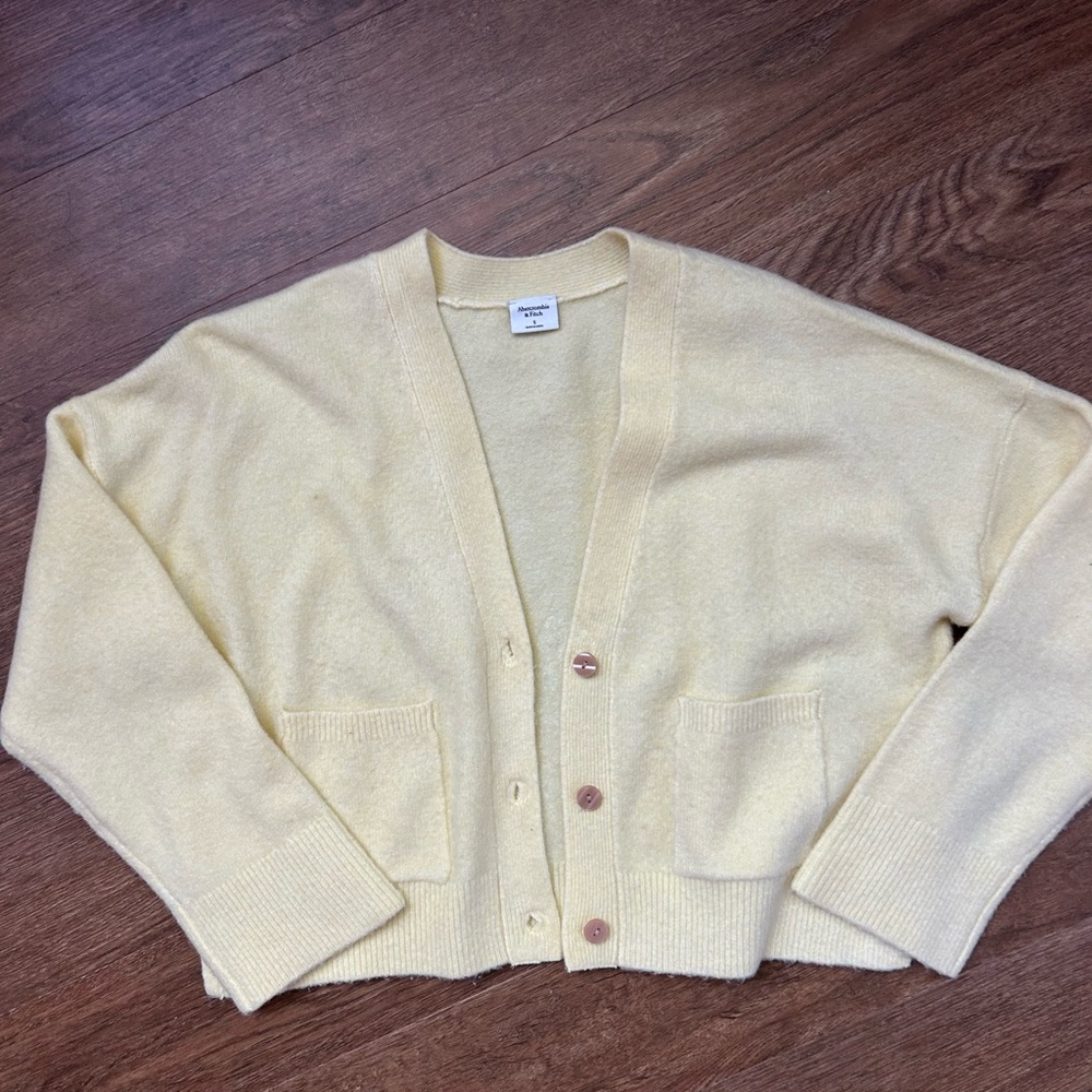 Abercrombie and Fitch Yellow Cardigan